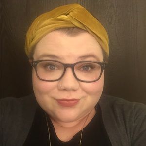 Meet your Posher, Justine